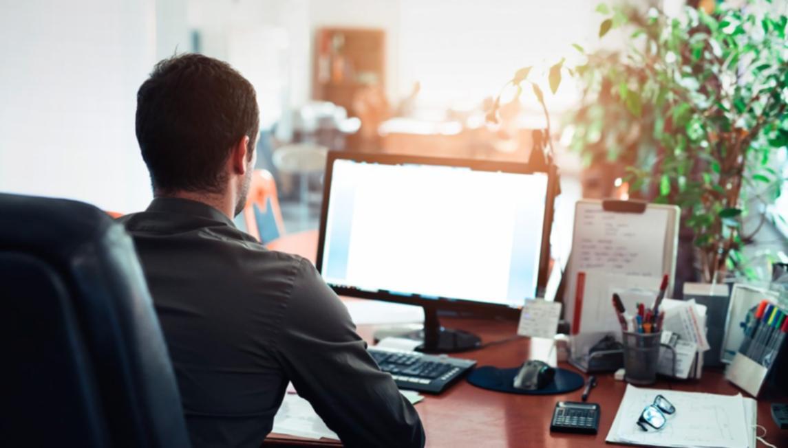 Digitale Lernplattform mit strukturierten Kursinhalten für mobiles SEO